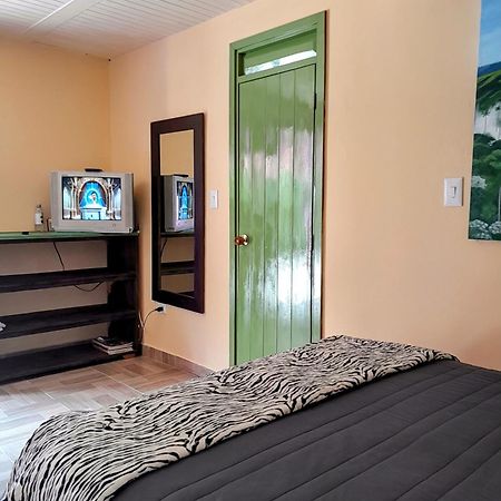 Hostal Familiar Jerico Salento Exterior photo